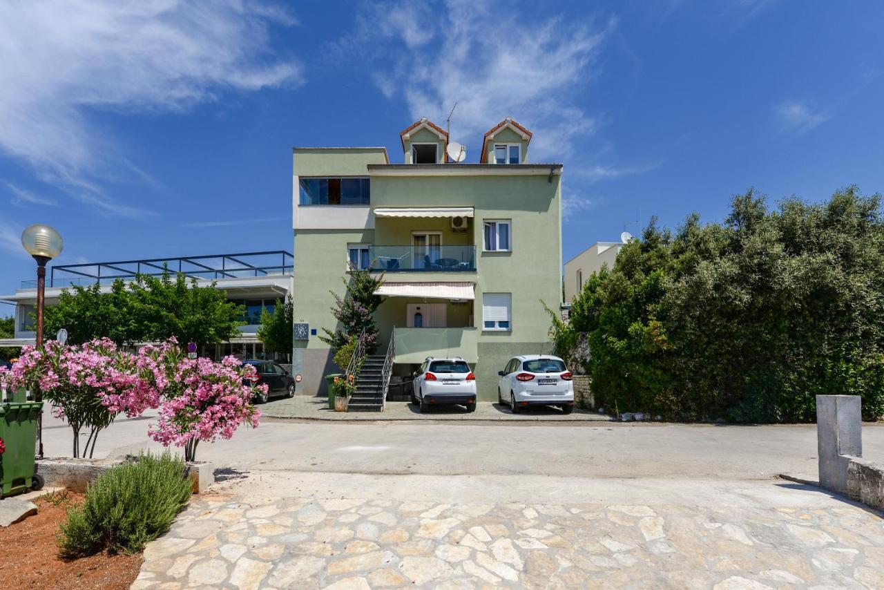 Appartamento Olive Maris Petrcane Esterno foto