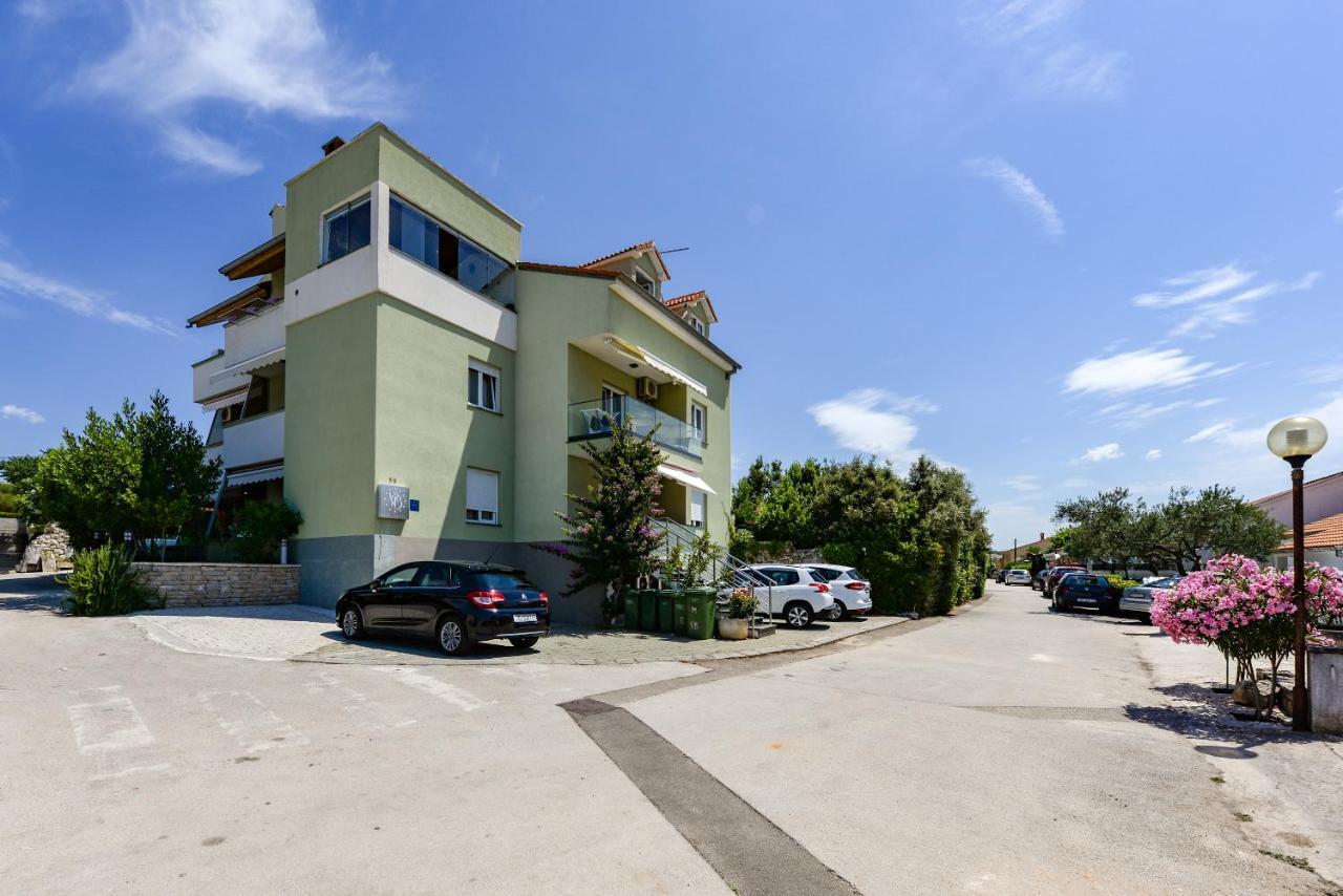 Appartamento Olive Maris Petrcane Esterno foto